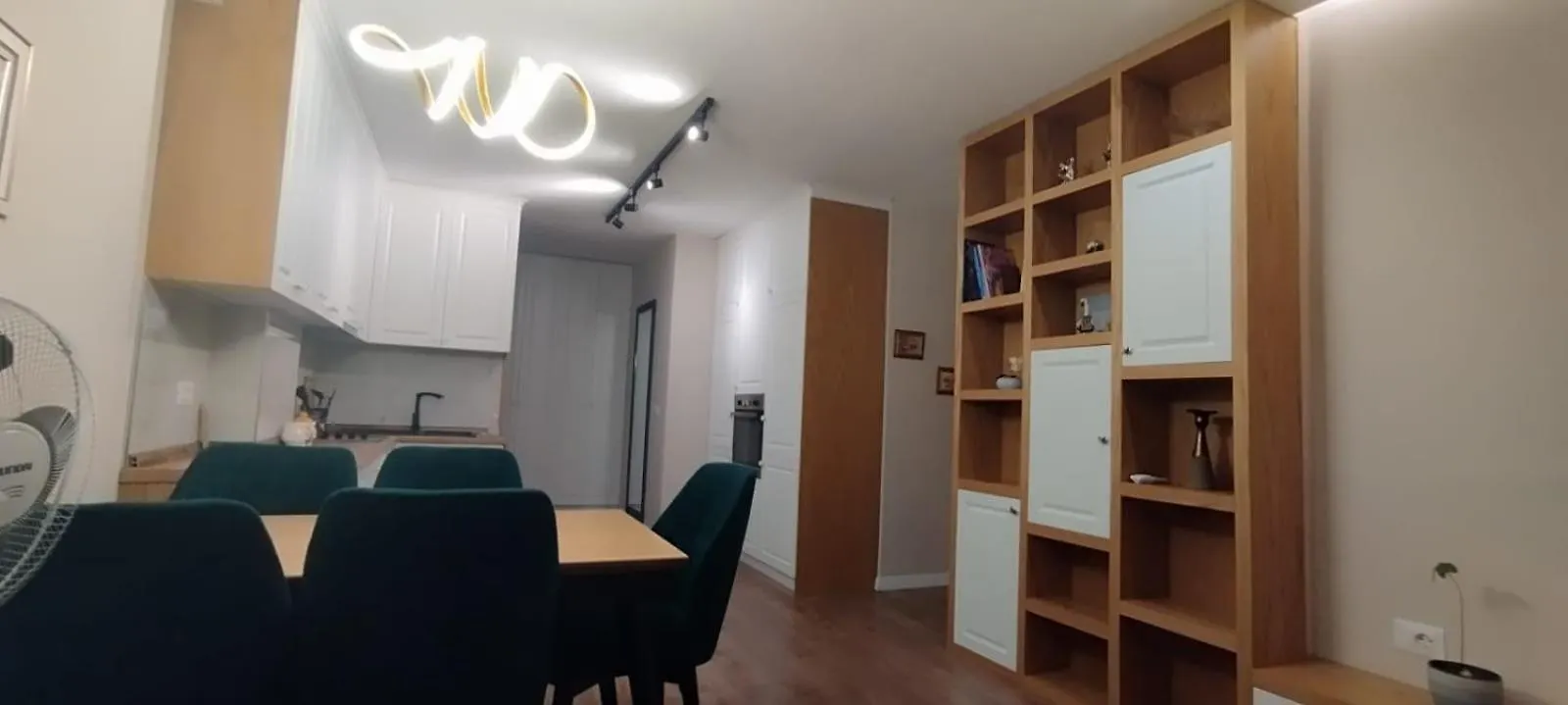 Family Home 티라나 아파트